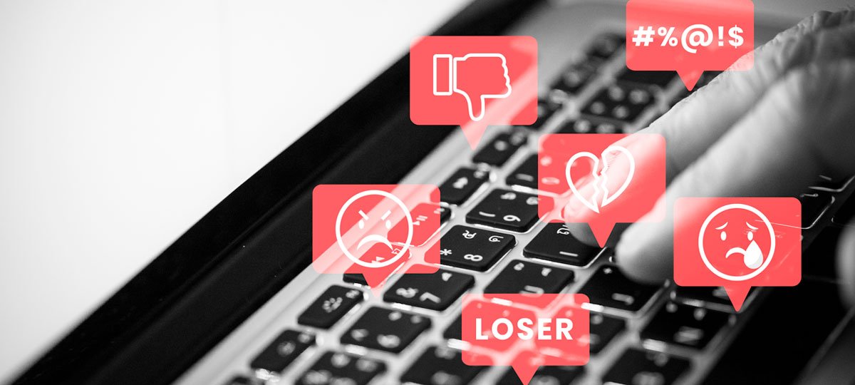 How to handle negative reviews with a winning attitude